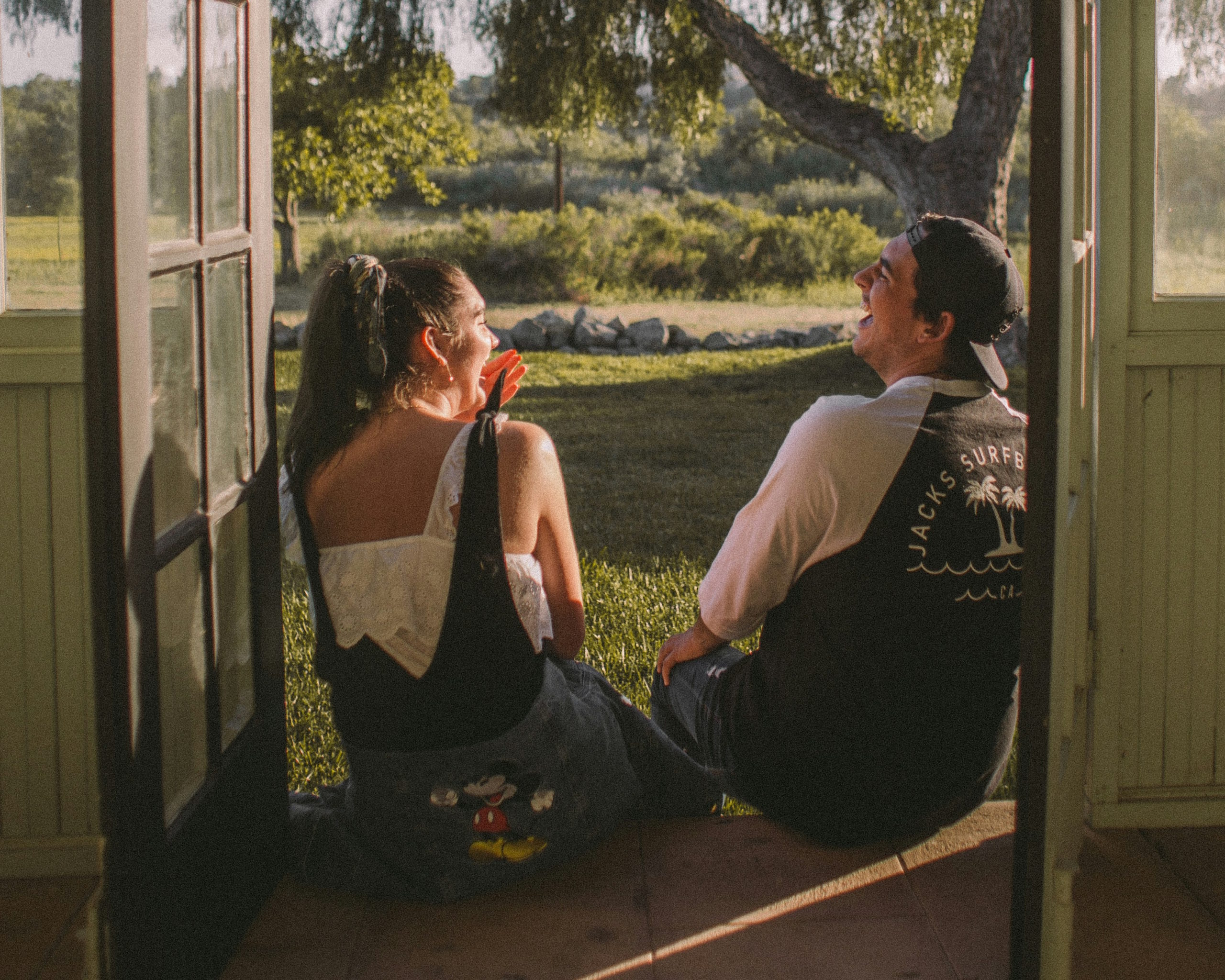 4 ζώδια που δυσκολεύονται στο φλερτ