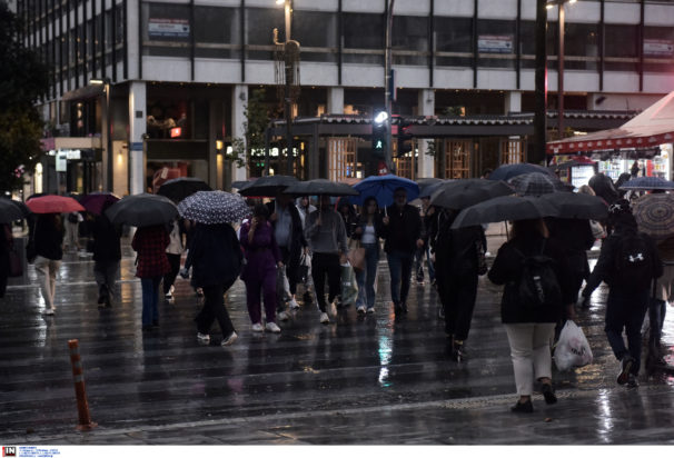 Έρχεται κακοκαιρία με βροχές και καταιγίδες