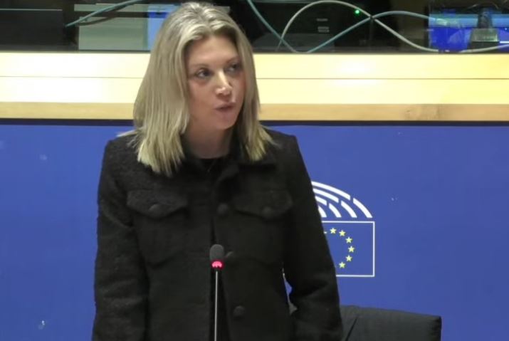 Ευρωκοινοβούλιο – Μαρία Καρυστιανού: «Ήρθαμε για να μιλήσουμε για την αξία της ζωής – Είμαστε η φωνή των παιδιών μας»