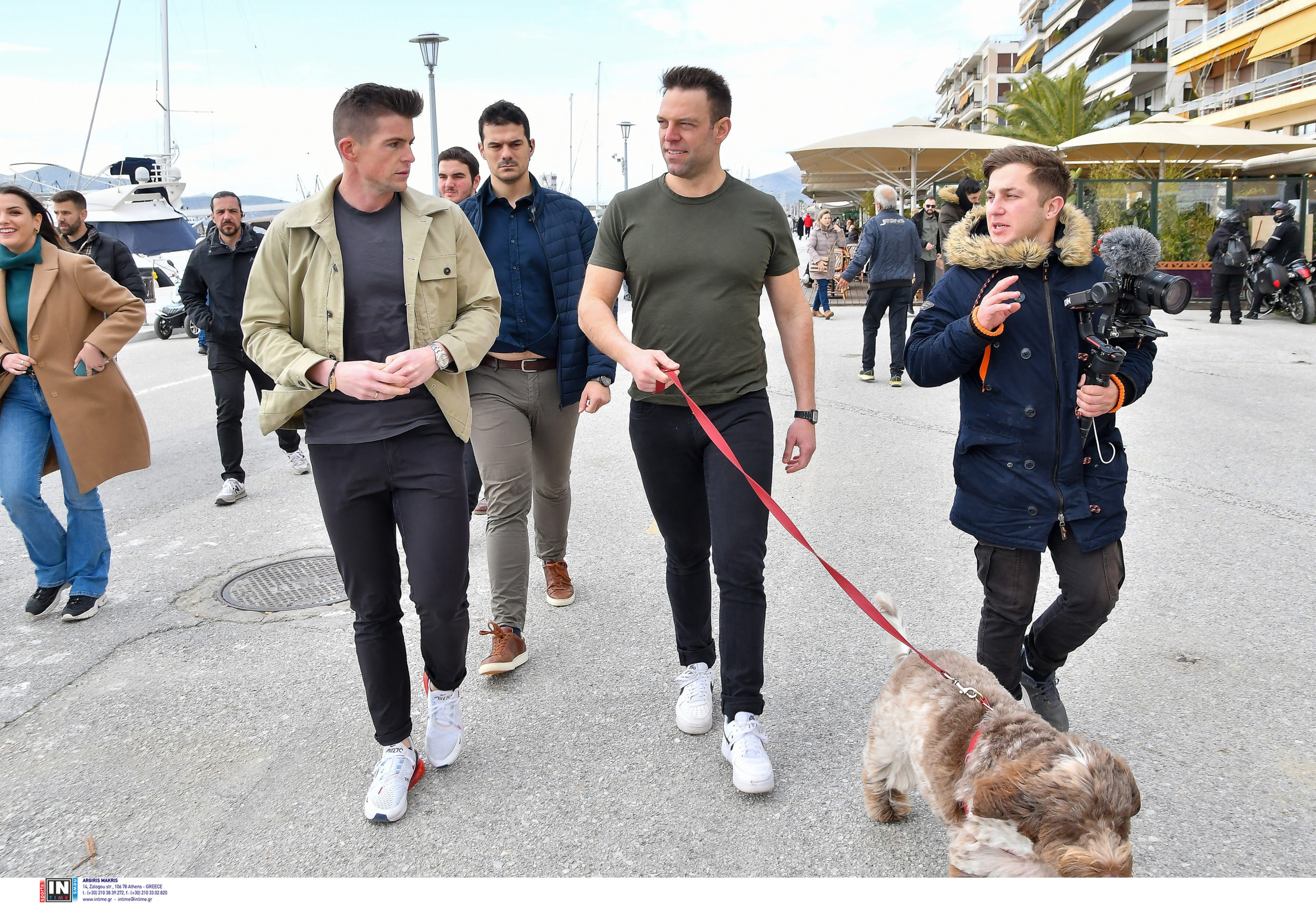 Στον Βόλο ο Κασσελάκης – Η επίθεση στη ΝΔ, η βόλτα με τον Τάιλερ και ο «καβγάς» γυναικών για μια αγκαλιά