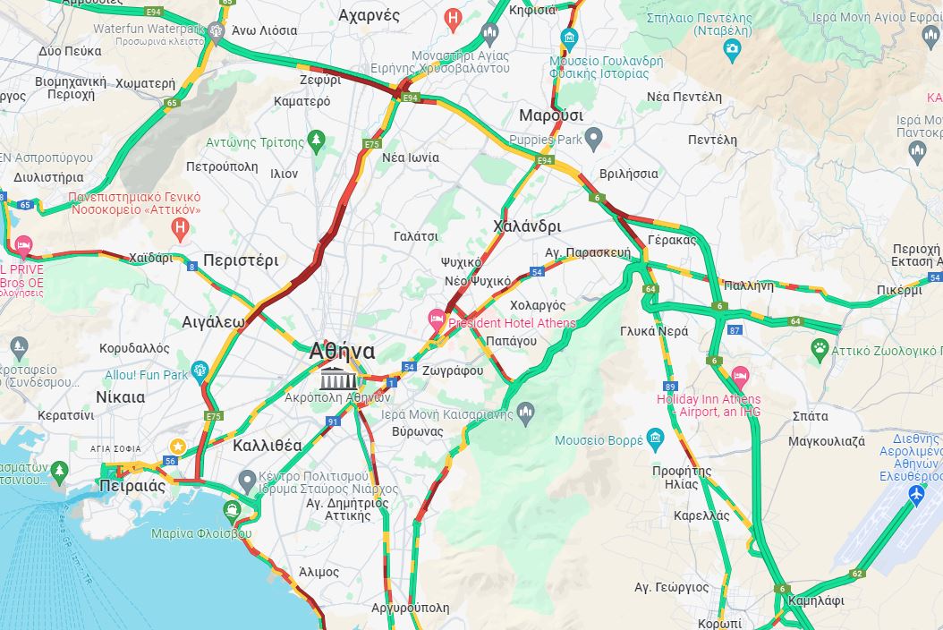 Κίνηση: Τρίτη και 13 με μποτιλιάρισμα στον Κηφισό και την Αττική Οδό – Σε ποιους δρόμους υπάρχουν προβλήματα