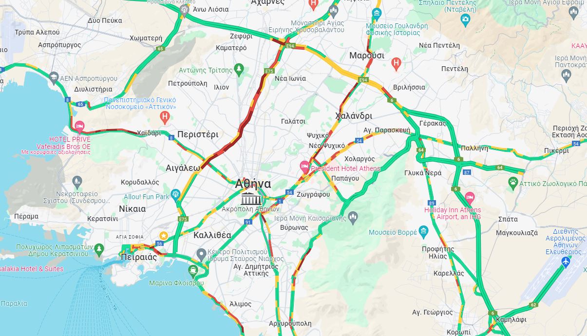 Παρασκευή με την κίνηση «στο κόκκινο» – Δείτε LIVE ποιοι δρόμοι είναι μποτιλιαρισμένοι