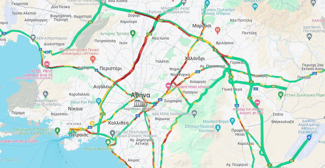 Κίνηση: Στο… κόκκινο ο Κηφισός, μεγάλες καθυστερήσεις στην Αττική Οδό – Δείτε LIVE πού υπάρχουν προβλήματα