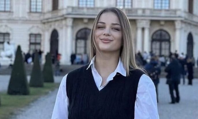 Η 20χρονη Κλαούντια ένα από τα θύματα στα Τέμπη