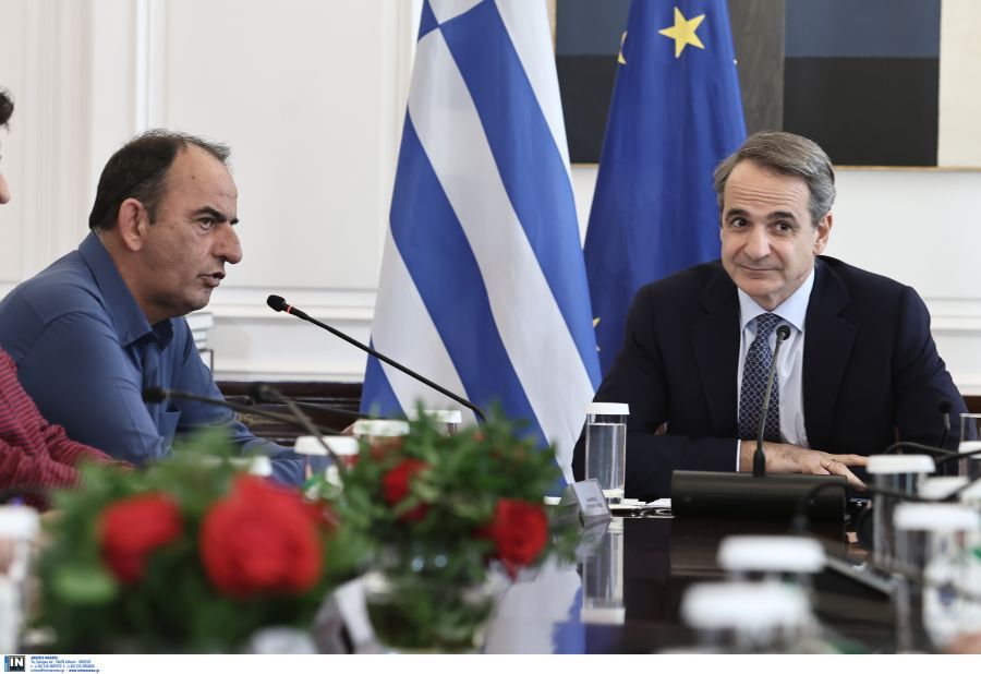 Αγρότες μετά την συνάντηση με Μητσοτάκη: Θα αποφασίσουμε τα επόμενα βήματά μας στα μπλόκα – Δεν ικανοποιήθηκαν όλα τα αιτήματα