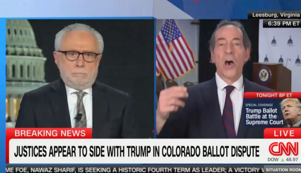 Χαμός στον αέρα: Πήγαν ξαφνικά σε διαφημιστικό διάλειμμα – Ο παρουσιαστής ήταν έτοιμος να κάνει εμετό