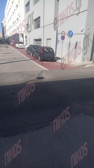 Πειραιάς- ποδηλατόδρομος- πάρκινγκ