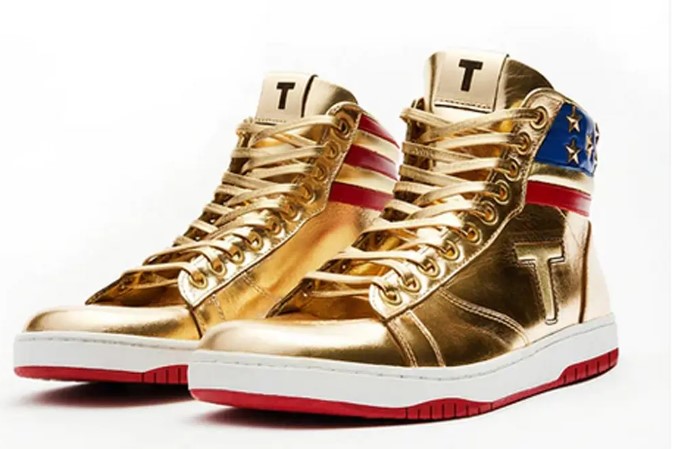 Τα επίσημα αθλητικά παπούτσια του πρώην προέδρου,