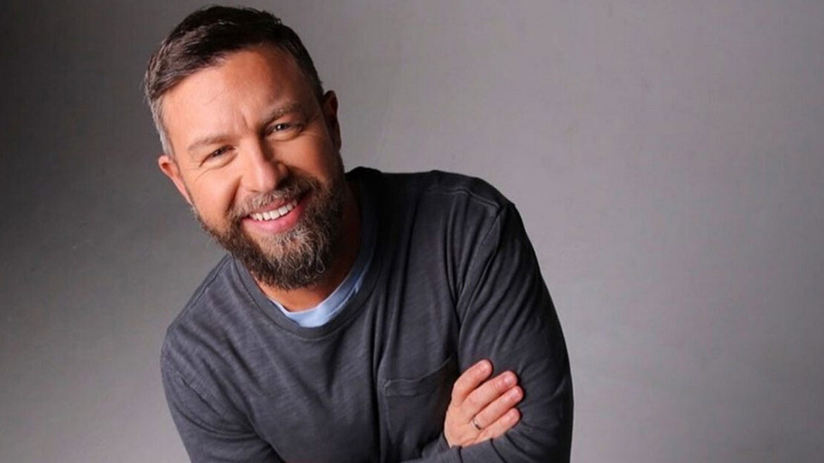 Γιάννης Βαρδής: Η ιστορία πίσω από το τραγούδι «Τηλεκάρτα» – ΒΙΝΤΕΟ