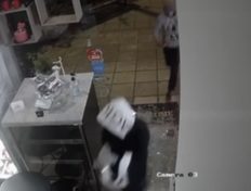 Διάρρηξη σε ζαχαροπλαστείο στην Θεσσαλονίκη