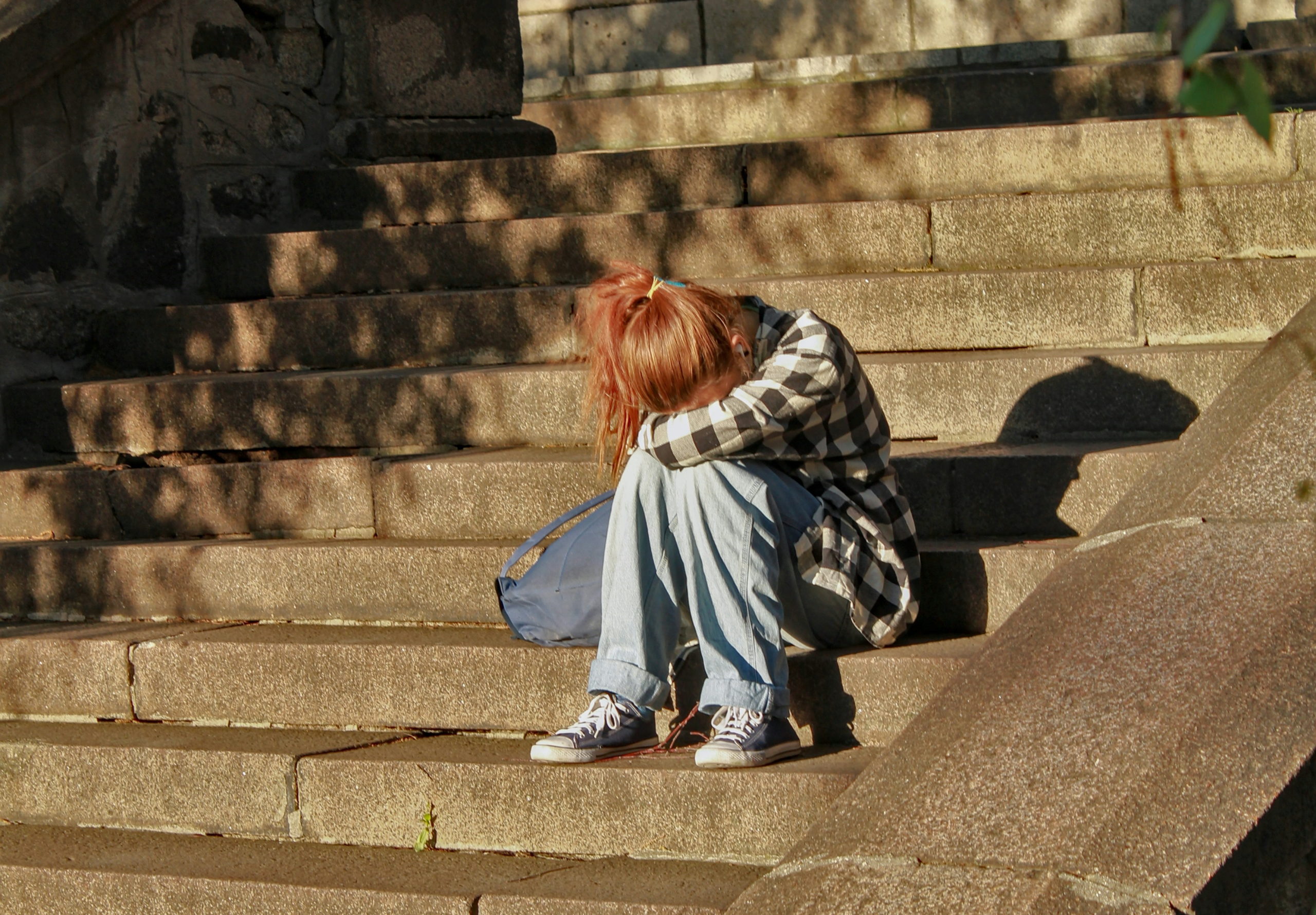 «Πάντα ένιωθα μόνη και ανασφαλής μέχρι που σταμάτησα να κάνω αυτά τα 9 πράγματα» – Όσα αποκαλύπτει ειδικός στις σχέσεις