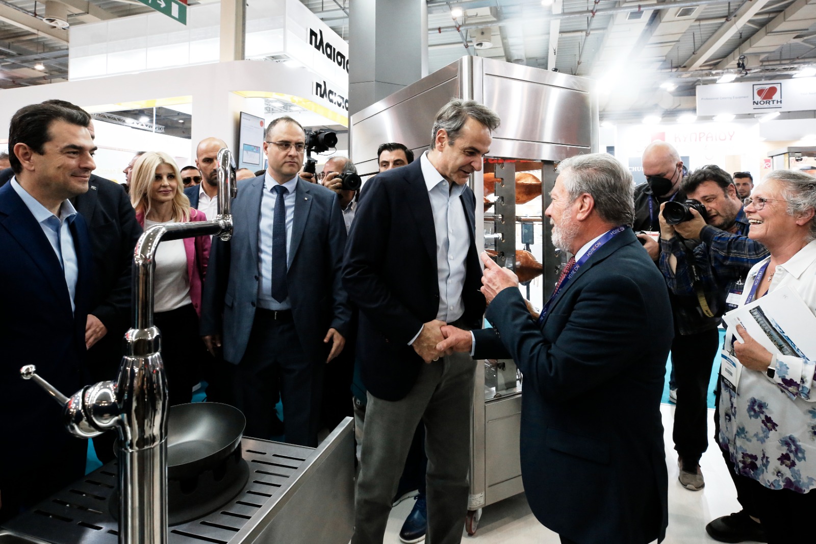 Επίσκεψη Μητσοτάκη στην HORECA: Έχουμε μπροστά μας μια πολύ καλή τουριστική περίοδο