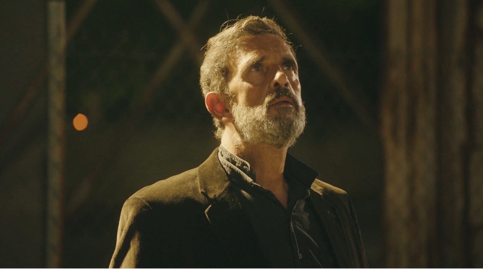 Το Nαυάγιο: Ο Πέτρος αποκαλύπτει στον Στελή τις υποψίες του για τον Ιπποκράτη