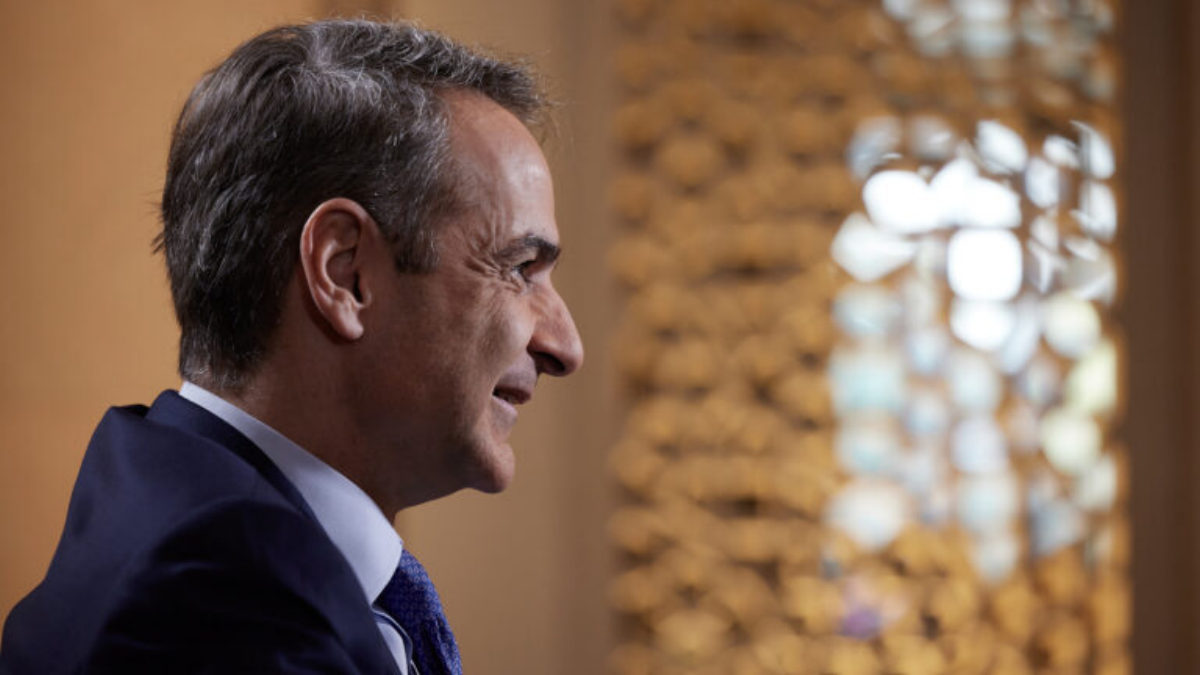 Κυριάκος Μητσοτάκης: Συνεχάρη τον Εμμανουήλ Καραλή για το χάλκινο μετάλλιο στο Παγκόσμιο Κλειστού Στίβου