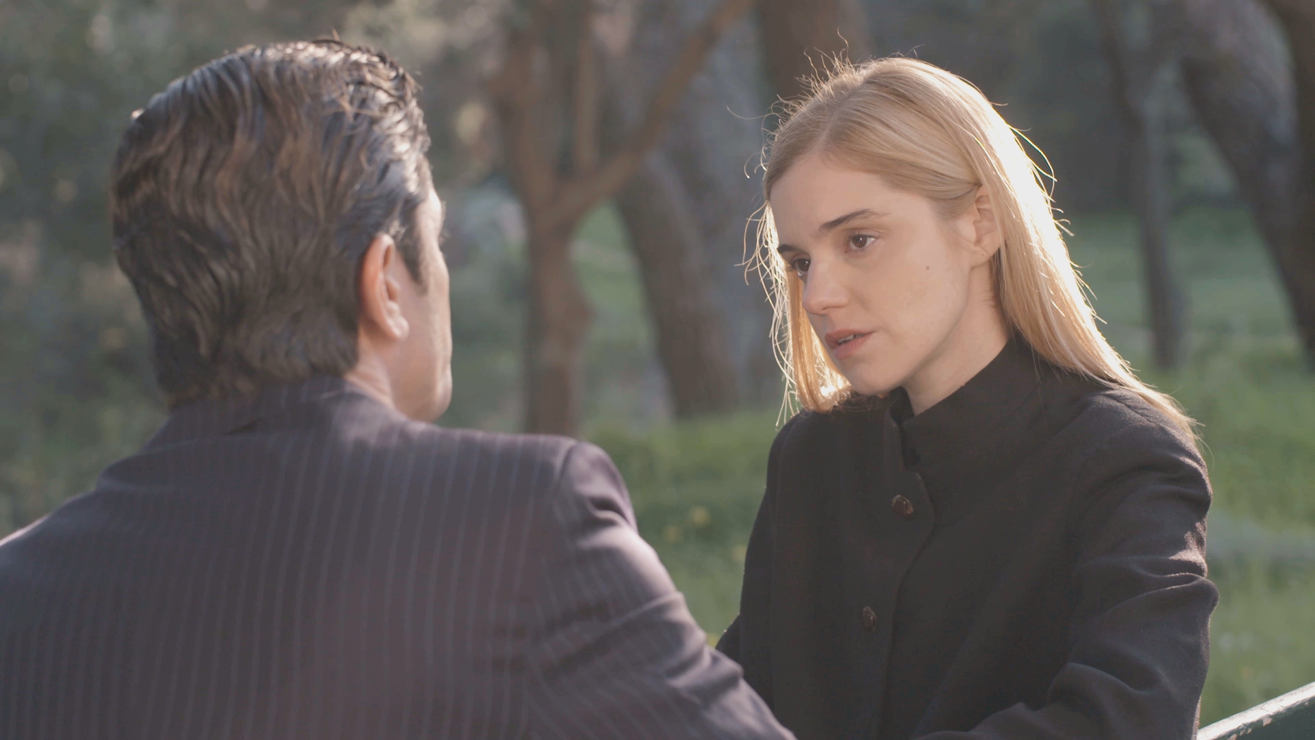 Ο Παράδεισος των κυριών: Ο Σίμος κάνει παράπονα στην Αμαλία για τον γάμο τους