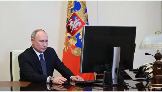 Εκλογές στην Ρωσία: Στις κάλπες για τρίτη ημέρα οι πολίτες – Χωρίς αντίπαλο «παίζει» ο Πούτιν