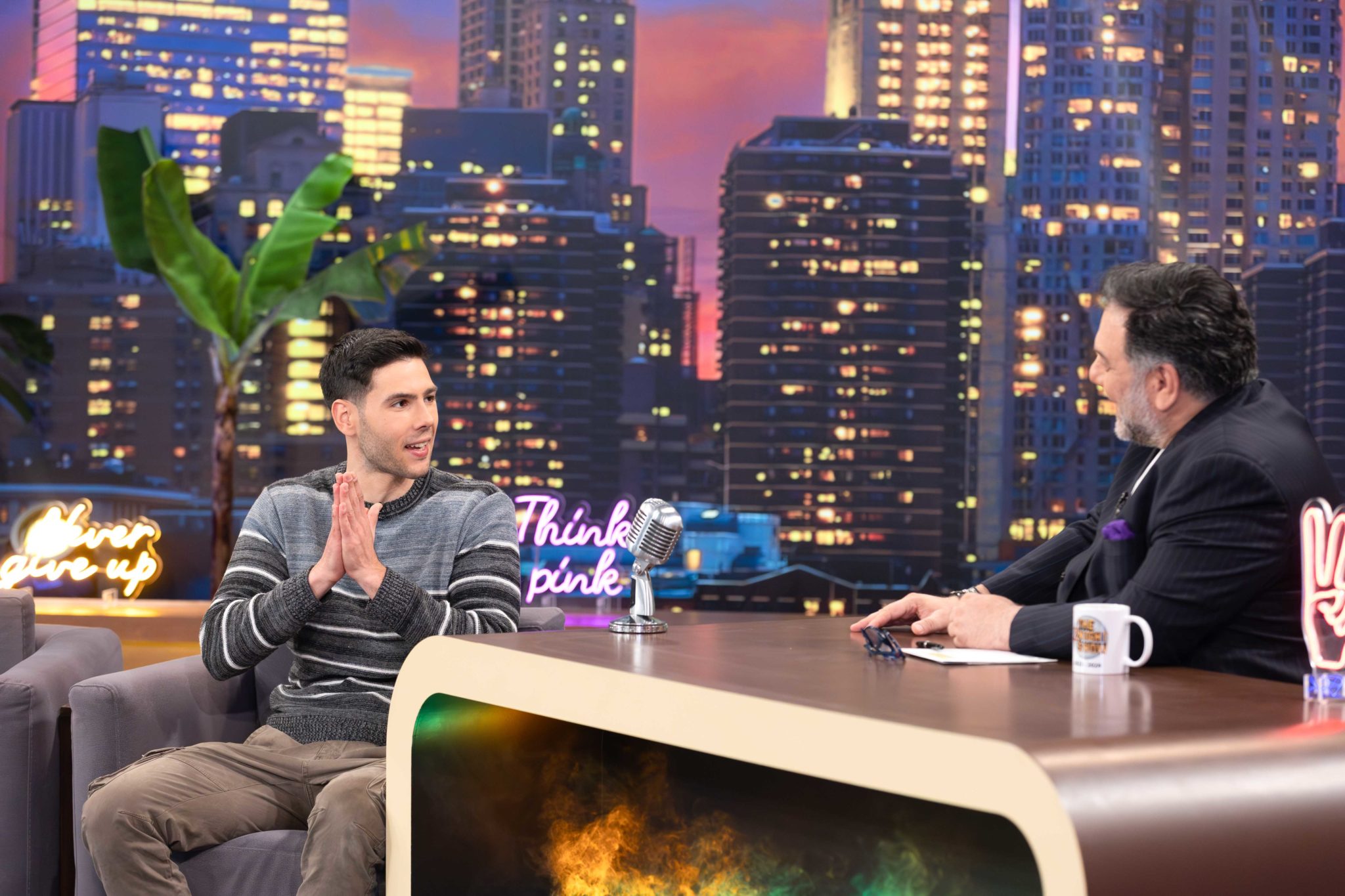 The 2Night Show Χάρης Σταμάτης Ορεινή Μέλισσα