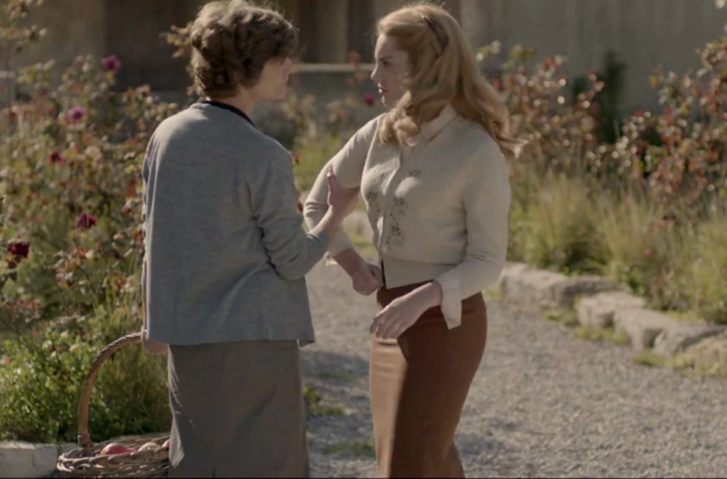 Το προξενιό της Ιουλίας: Η Χάδω έχει υποψίες για την εγκυμοσύνη της Ιουλίας – Τι θα δούμε απόψε