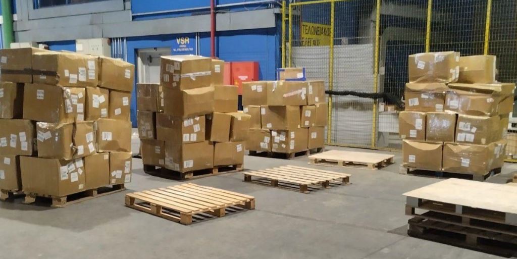 ΑΑΔΕ: Κατασχέθηκαν 16.380 προϊόντα «μαϊμού» με επώνυμα σήματα στο αεροδρόμιο «Ελευθέριος Βενιζέλος»