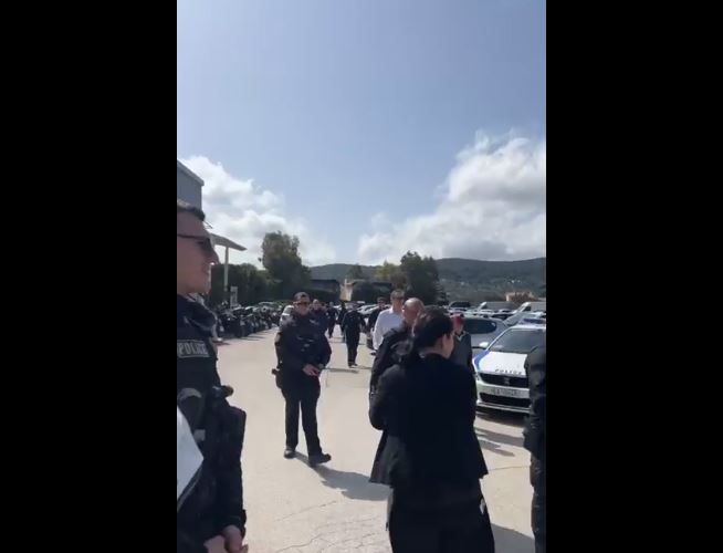 Τηλεφώνημα για βόμβα στον ΑΝΤ1 – Εκκενώθηκε το κτίριο