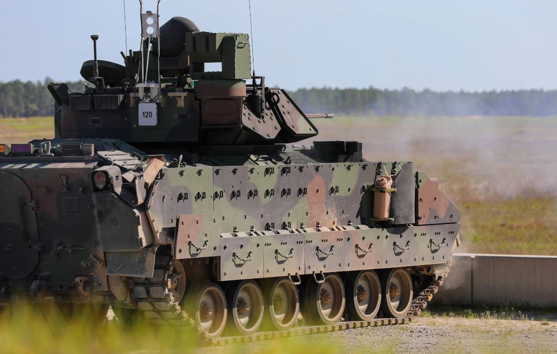 240 Bradley και ζωηρό ενδιαφέρον αναβάθμισης των Μ113 του Στρατού Ξηράς
