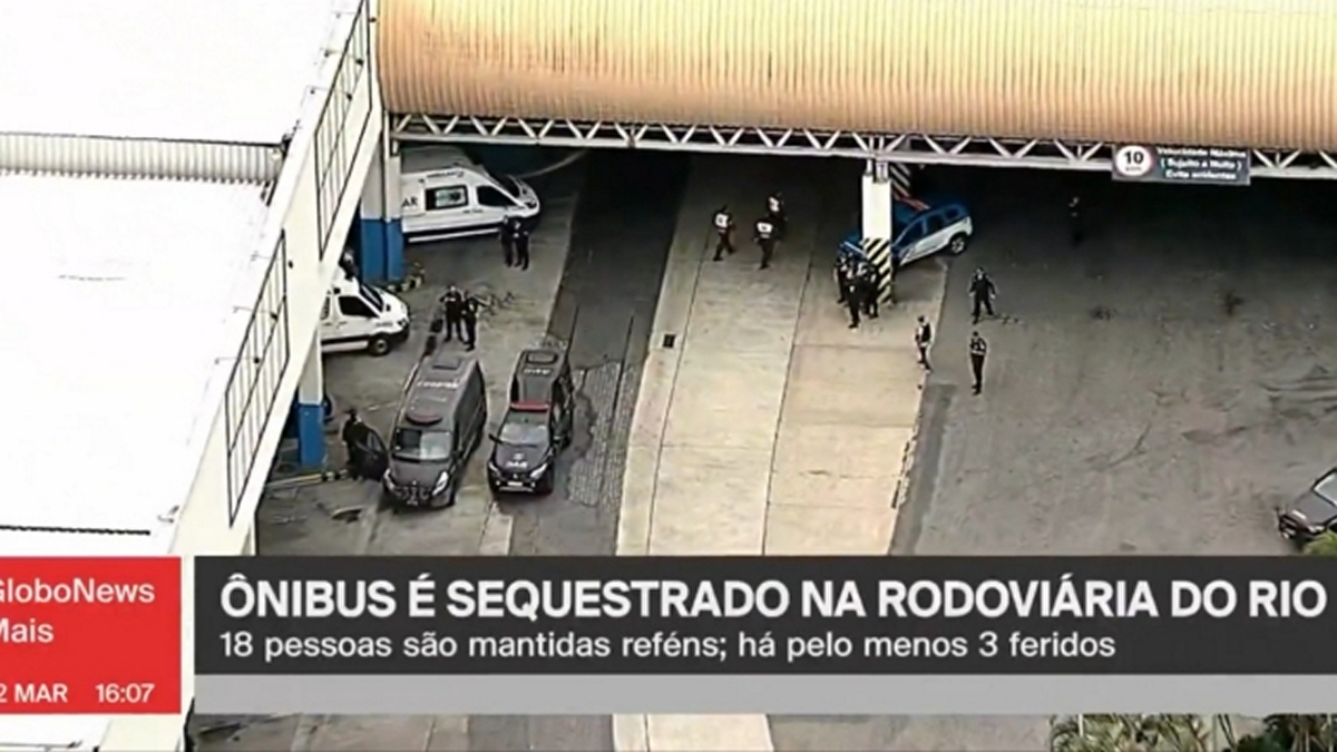 Βραζιλία: Ένοπλος εισέβαλε σε λεωφορείο και κρατάει ομήρους