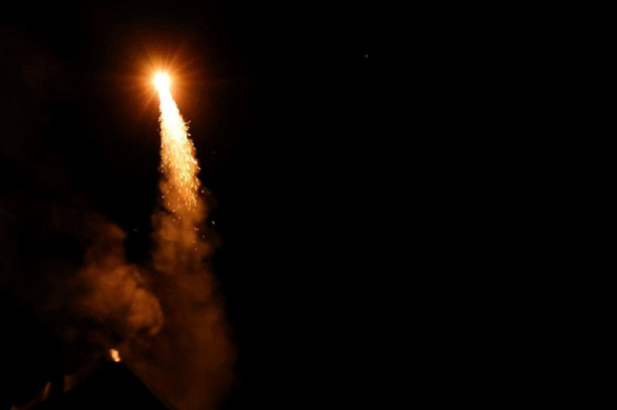 Ερυθρά Θάλασσα: Μαζική επίθεση των Χούθι με 28 drones – Τα κατέρριψαν αμερικανικά πλοία