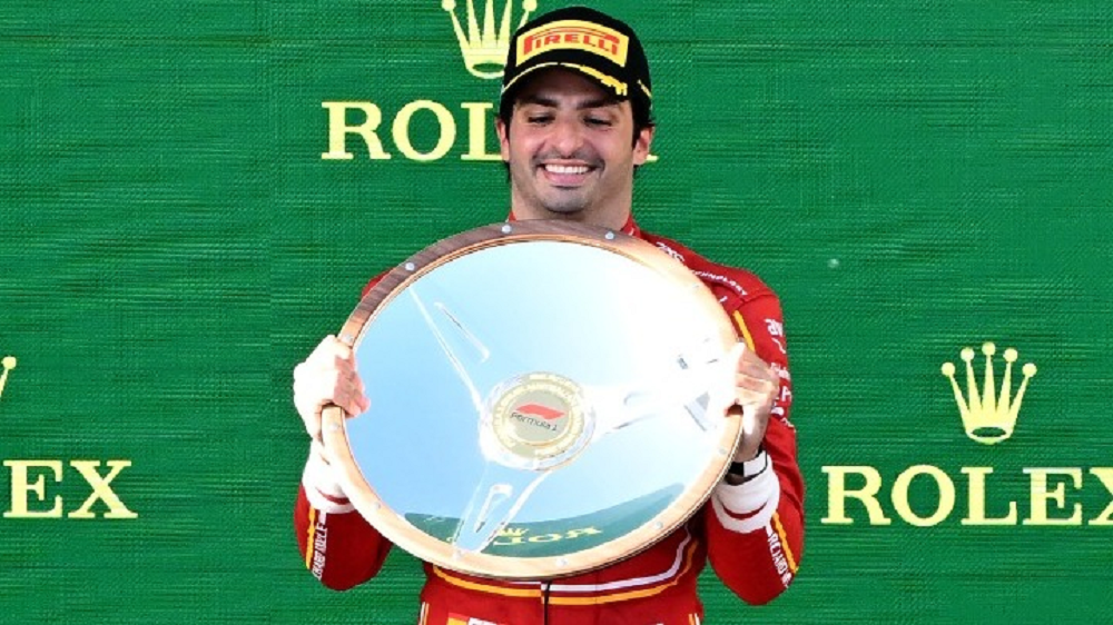 F1: Ο Σάϊνθ «σταμάτησε» τον Φερστάπεν στην Μελβούρνη, εγκατέλειψε ο Ολλανδός