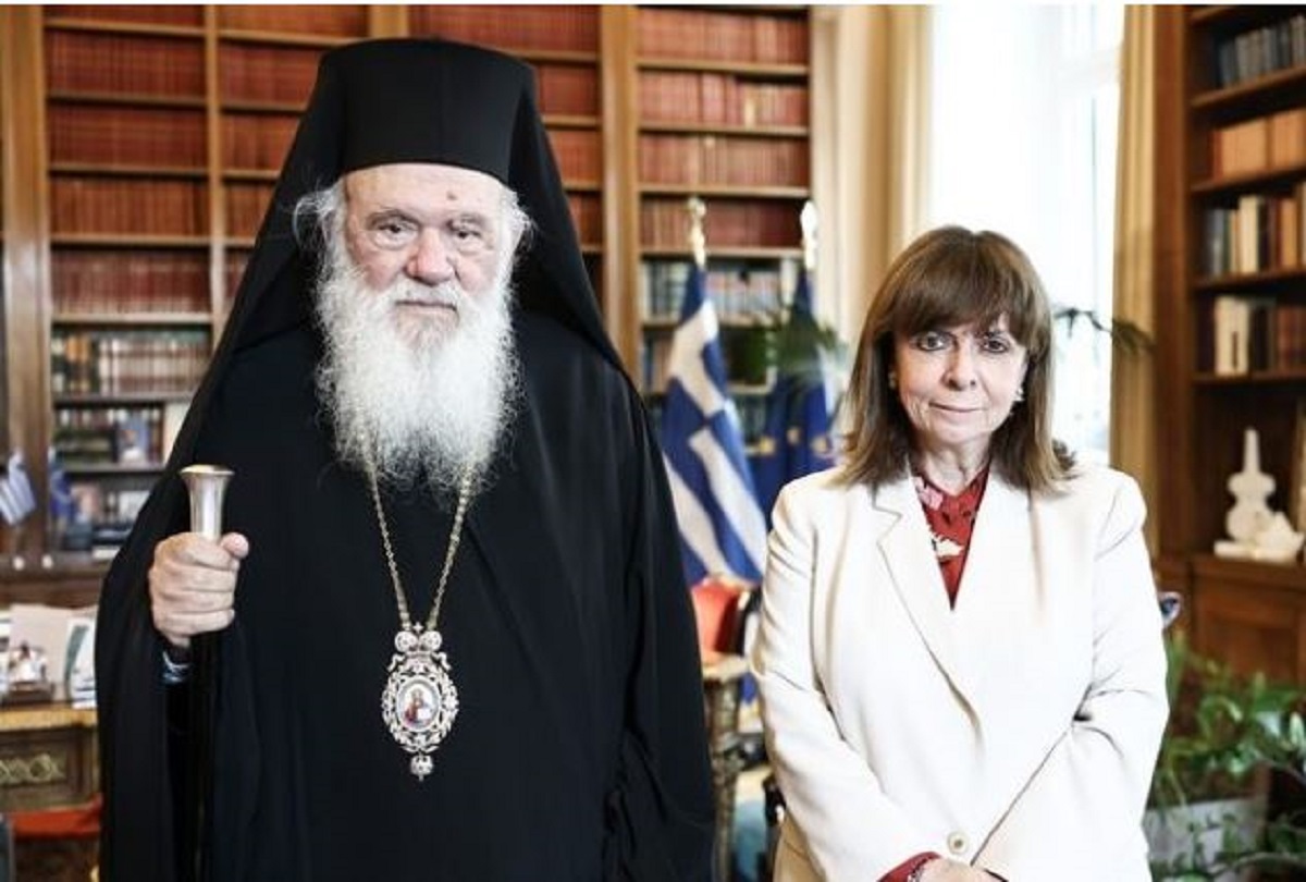Η πρόσκληση Σακελλαροπούλου στη Διαρκή Ιερά Σύνοδο: Είστε πάντα ευπρόσδεκτοι στο Προεδρικό Μέγαρο