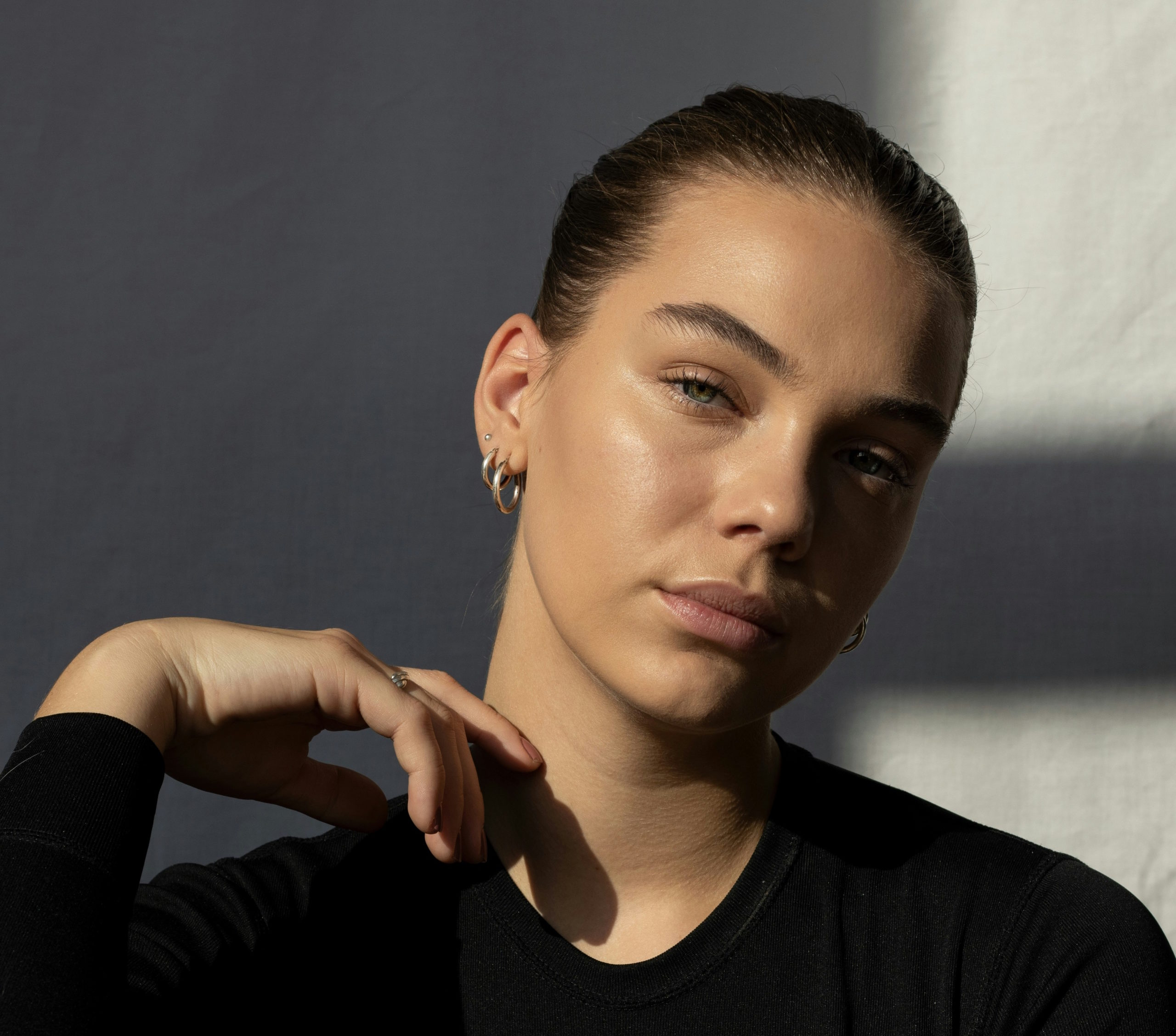 Η Νο1 συνήθεια για πιο υγιή επιδερμίδα, σύμφωνα με τους ειδικούς