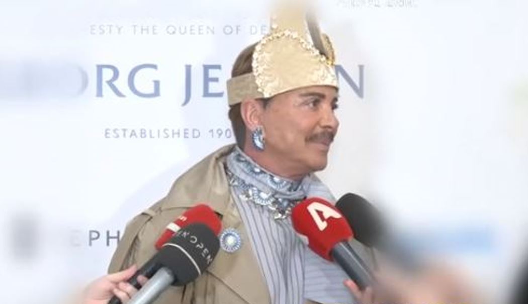 Λάκης Γαβαλάς