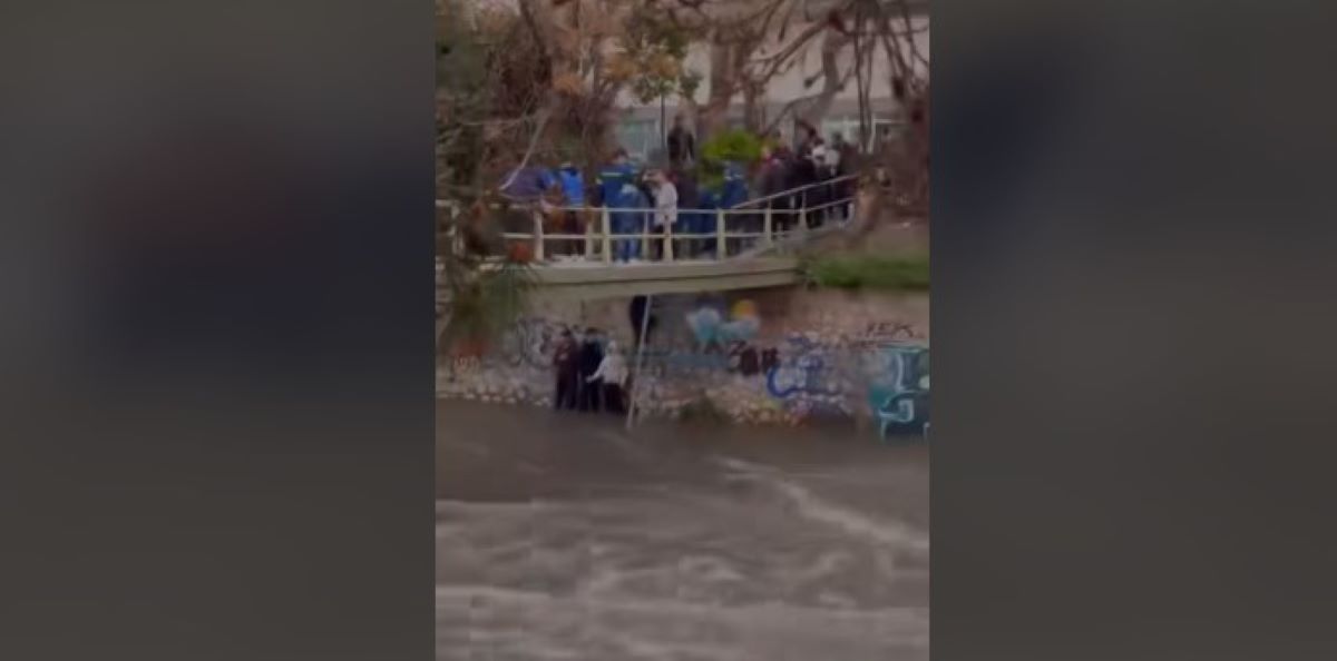 Ιλισσός: Κινδύνευσε παρέα παιδιών όταν «φούσκωσε» ο ποταμός