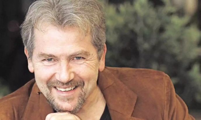 Χρήστος Κάλοου: