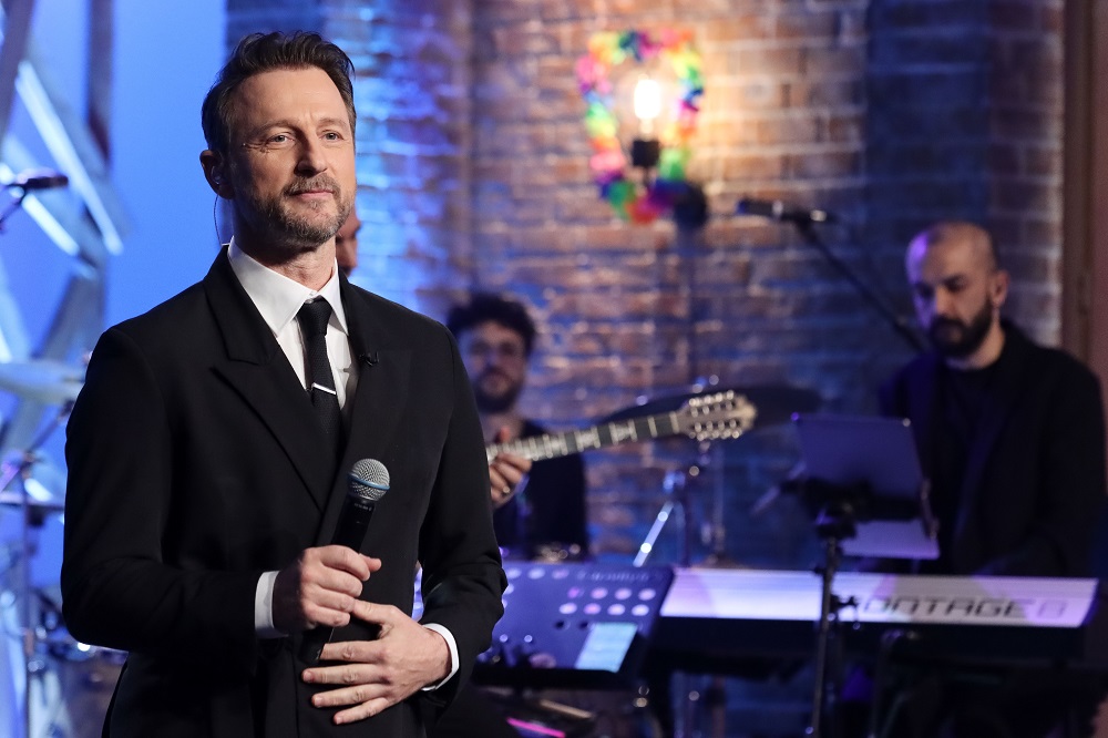 Σάββατο με φίλους: Ο Χρήστος Φερεντίνος υποδέχεται τον Κώστα Καραφώτη