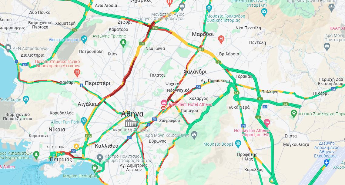 LIVE η κίνηση: Επέστρεψε στους δρόμους μετά το τριήμερο – Στο «κόκκινο» η Αθηνών – Λαμίας, καθυστερήσεις στην Αττική Οδό