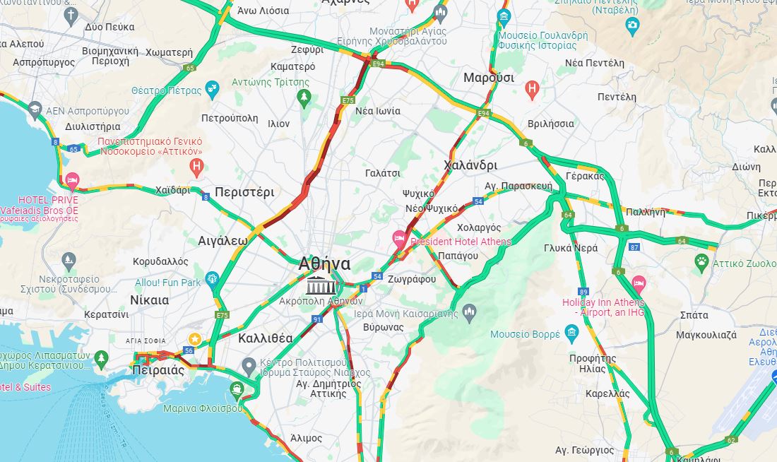 LIVE η κίνηση: Τροχαίο και μποτιλιάρισμα στην Λεωφόρο Βουλιαγμένης – Καθυστερήσεις στην Αττική Οδό