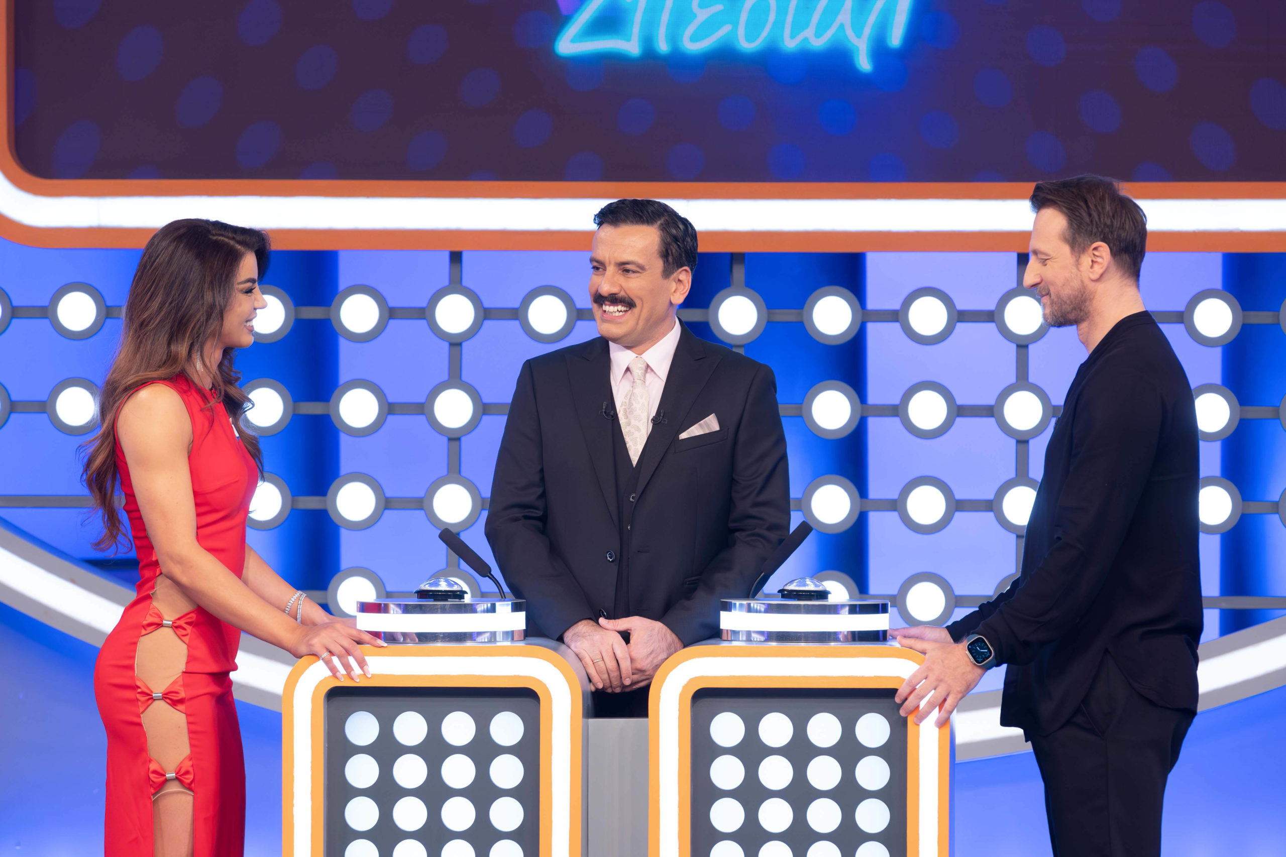 «5X5» Σπέσιαλ: Ο Θάνος Κιούσης προσκαλεί την Ειρήνη Παπαδοπούλου και τον Κώστα Καραφώτη σε ένα απολαυστικό challenge