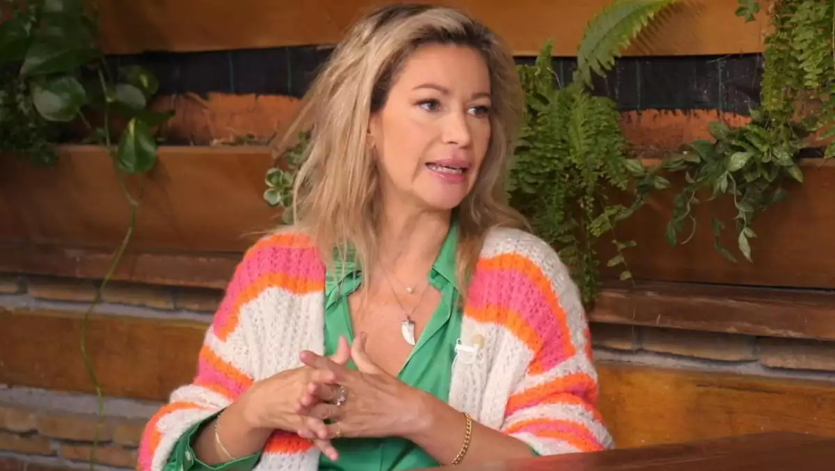 Άριελ Κωνσταντινίδη για συμπρωταγωνιστή της: «Με φιλούσε με ένα πάθος ανεξήγητο και άκομψο»