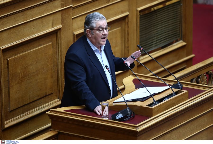 Κουτσούμπας στη Βουλή: Τα δίδακτρα οδηγούν φοιτήτριες να αναζητούν sugar daddies