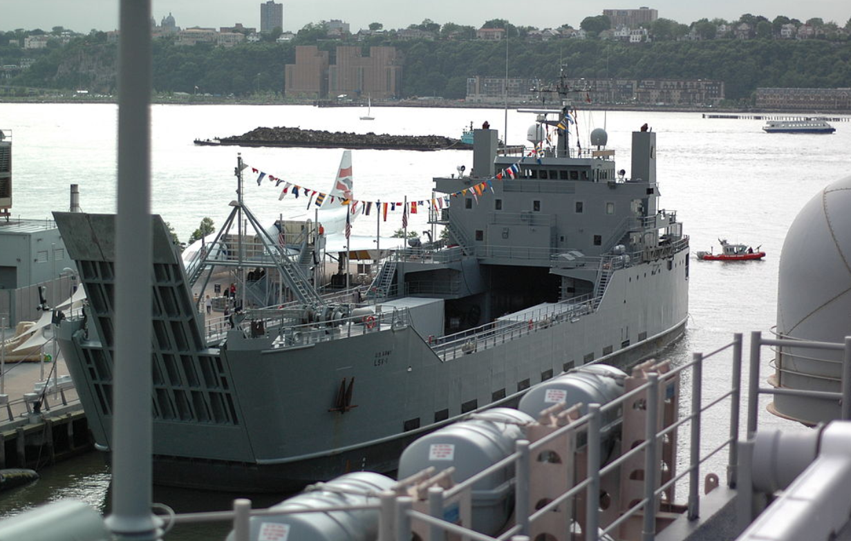 Πόλεμος στη Γάζα: Αμερικανικό πολεμικό πλοίο στην Αν. Μεσόγειο θα ενισχύσει την εκστρατεία ανθρωπιστικής βοήθειας