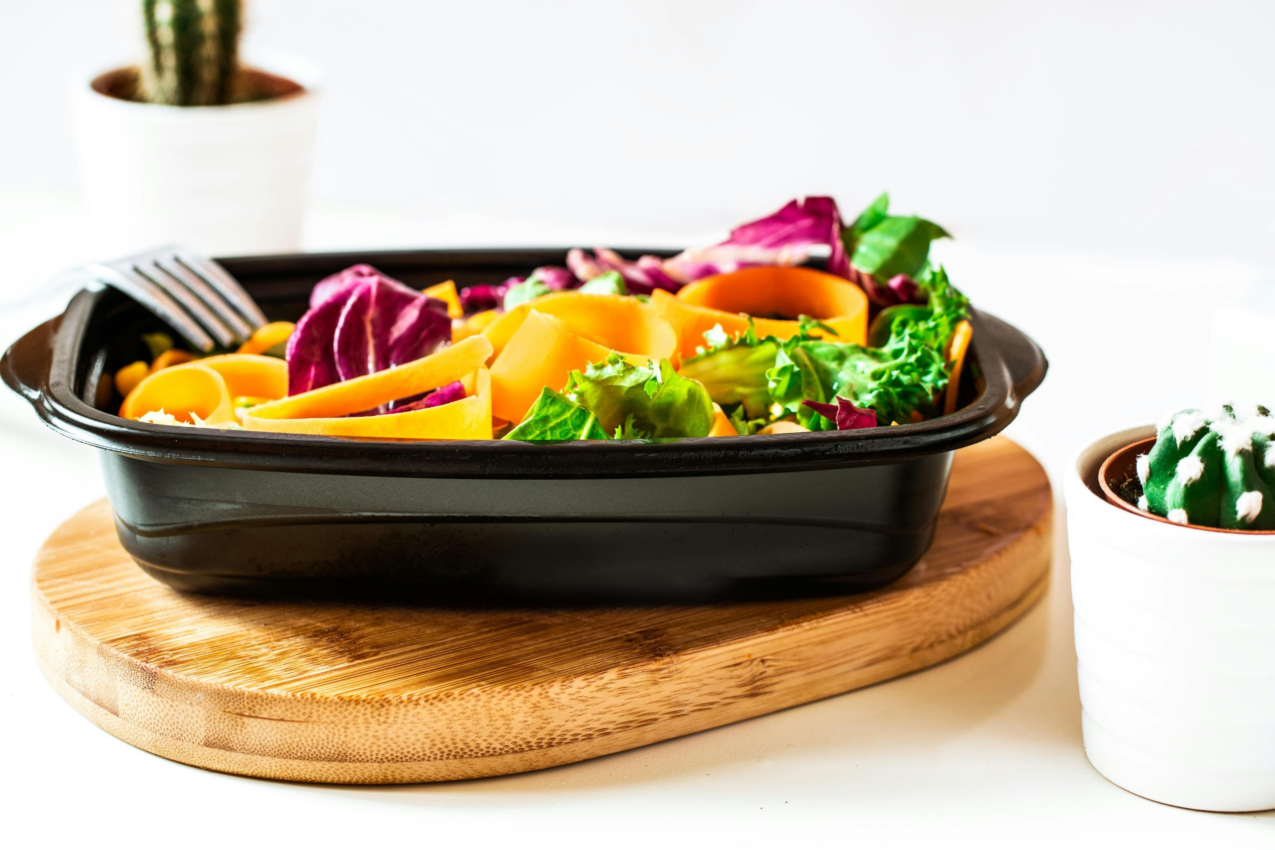 Πώς να διατηρήσετε τις συσκευασμένες σαλάτες φρέσκες για περισσότερο καιρό, σύμφωνα με ειδικούς τροφίμων