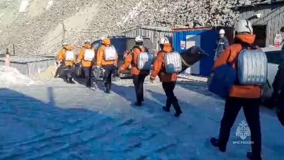 Ρωσία: Επιχείρηση διάσωσης για 13 χρυσωρύχους που παγιδεύτηκαν σε στοά που κατέρρευσε -ΒΙΝΤΕΟ