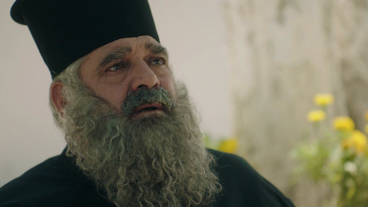 Γιώργος Σουξές: «Κοιμήθηκα πάνω σε τραπέζι σε γύρισμα και συνάδελφος νόμιζε ότι έπαθα εγκεφαλικό»