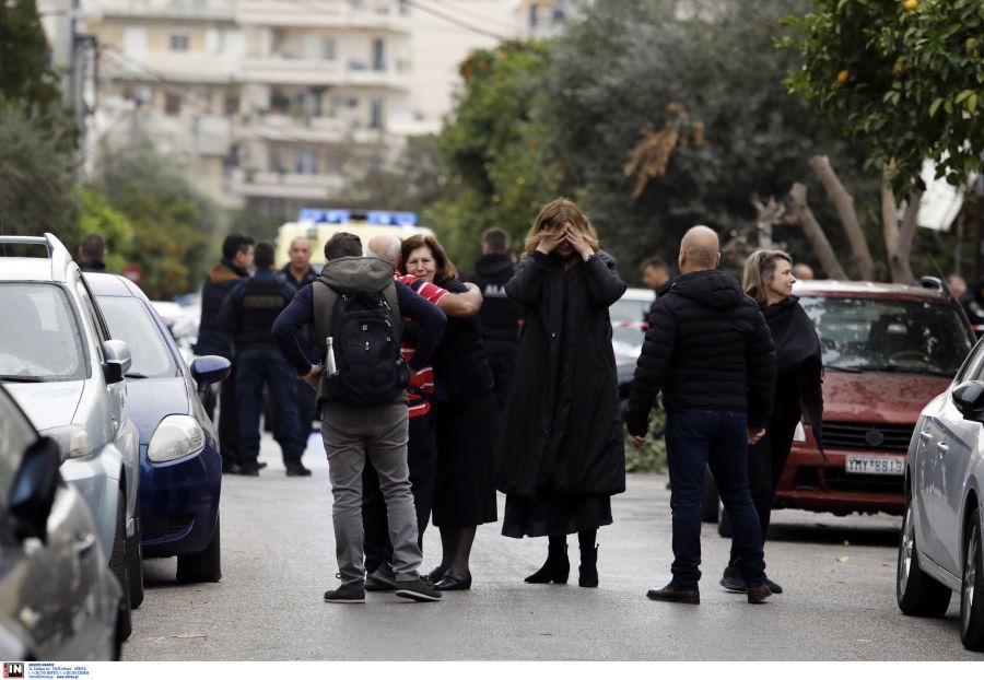 Νίκαια: «Είχε απειλήσει ότι θα χυθεί αίμα – Από ποιον να ζητήσω ευθύνες;» – Ξεσπά η κόρη του δράστη και σύζυγος του θύματος