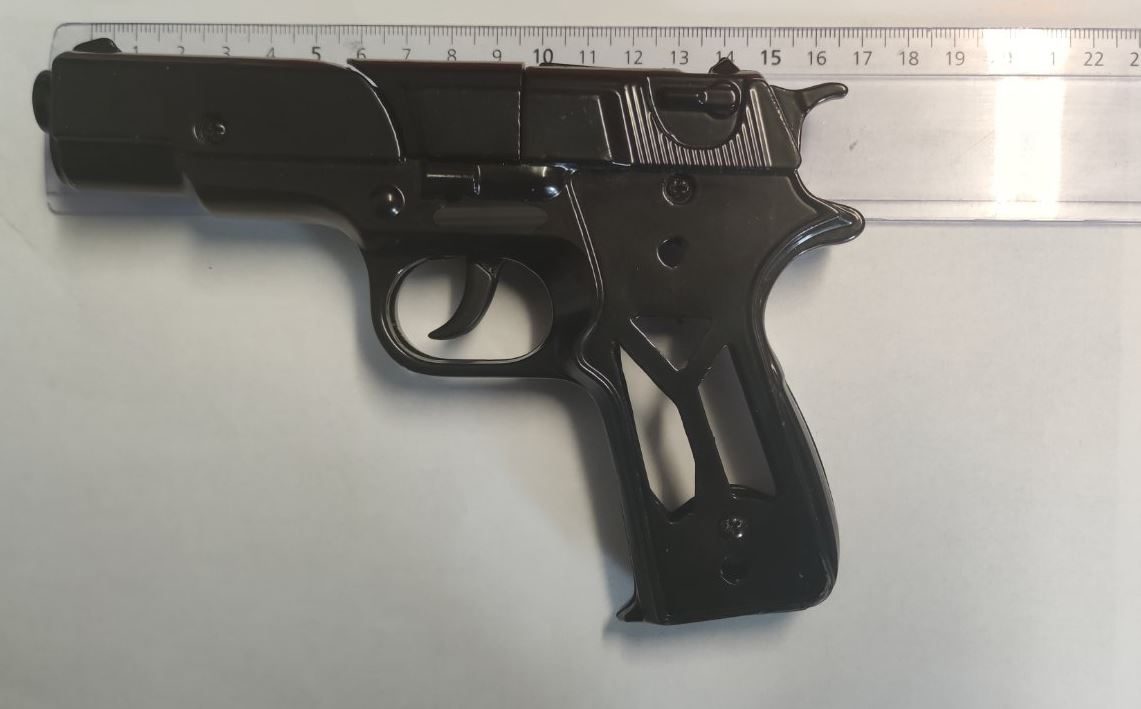 Ψυχικό: Ληστής απείλησε με πιστόλι – ρέπλικα γυναίκα την ώρα που έμπαινε σε αυτοκίνητο – Συνελήφθη ο δράστης