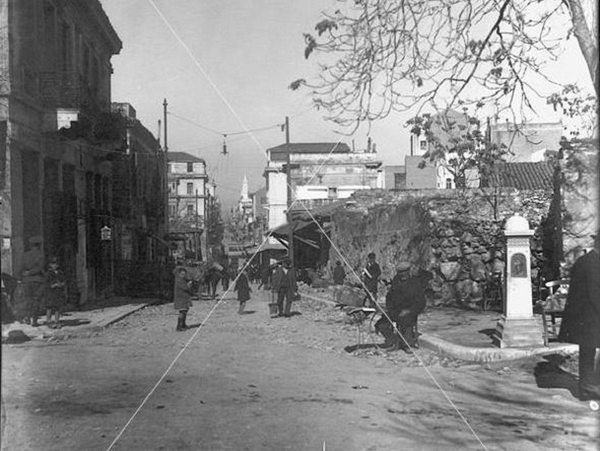 Κουίζ για την παλιά Αθήνα: Αναγνωρίζεις την οδό; Έχεις περάσει σίγουρα από εκεί