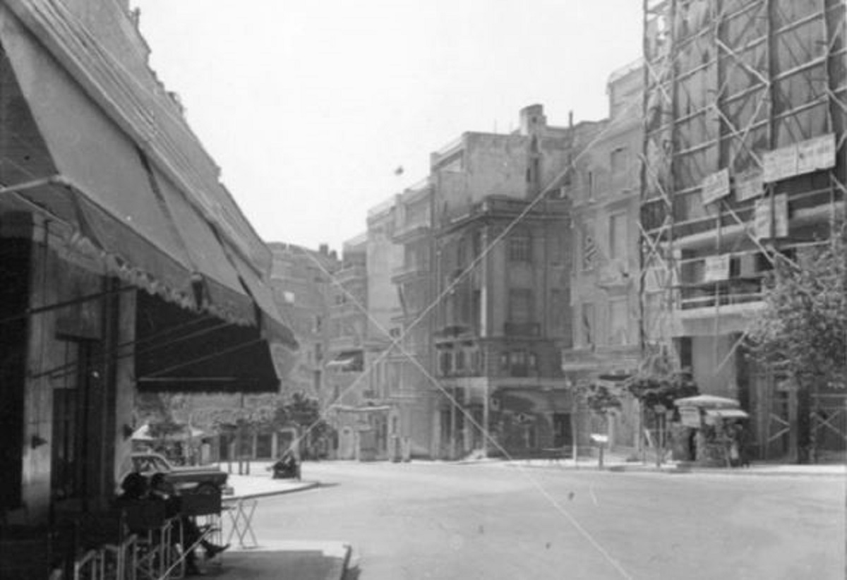 Κουίζ για την παλιά Αθήνα: Αναγνωρίζεις την περιοχή; Μπορεί να έχεις πιει καφέ εκεί