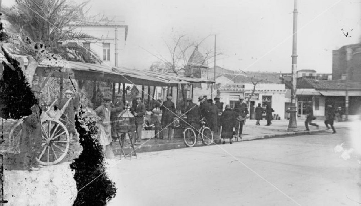 Κουίζ για την παλιά Αθήνα: Αναγνωρίζεις την πλατεία; Είναι από τις πιο γνωστές
