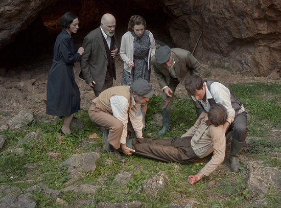 Οι Πανθέοι: Ο Μαρμάρης προσπαθεί να ενοχοποιήσει την Μιρέλλα