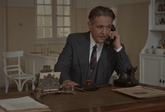 Οι Πανθέοι: Ο Στάθης “επιτίθεται” στον Φάνη